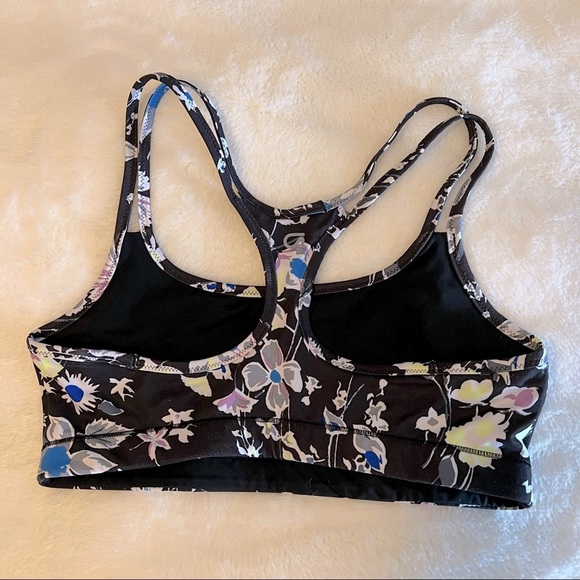GapFit Sports Bra! - Picture 2 of 8